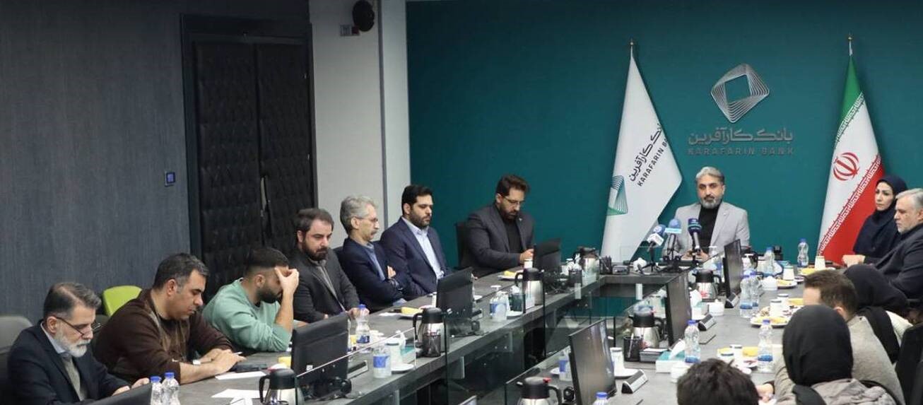 افزایش کیفیت خدمات و توجه به مشتریان خرد؛ در دستور کار بانک کارآفرین