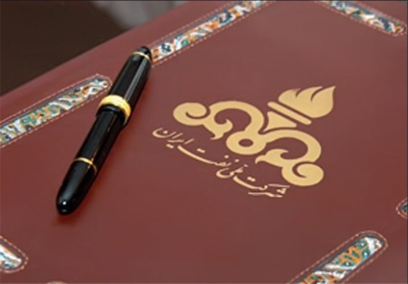 امضای ۱۳ میلیارد دلار قرارداد نفتی/ بزرگترین قراردادهای نفتی یک دهه اخیر