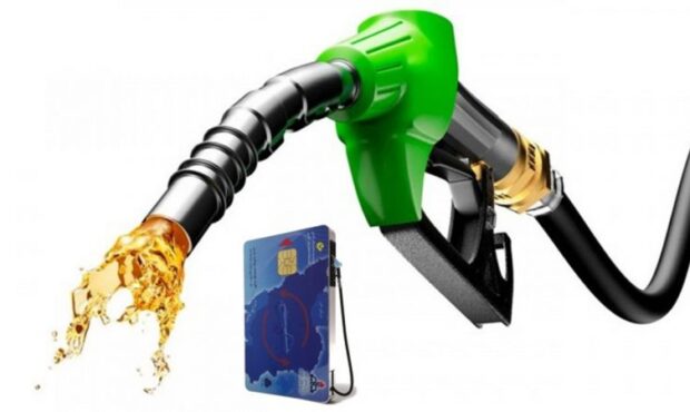 هیچ برنامه‌ای برای افزایش قیمت و عرضه بنزین با نرخ سوم در دستور کار نیست