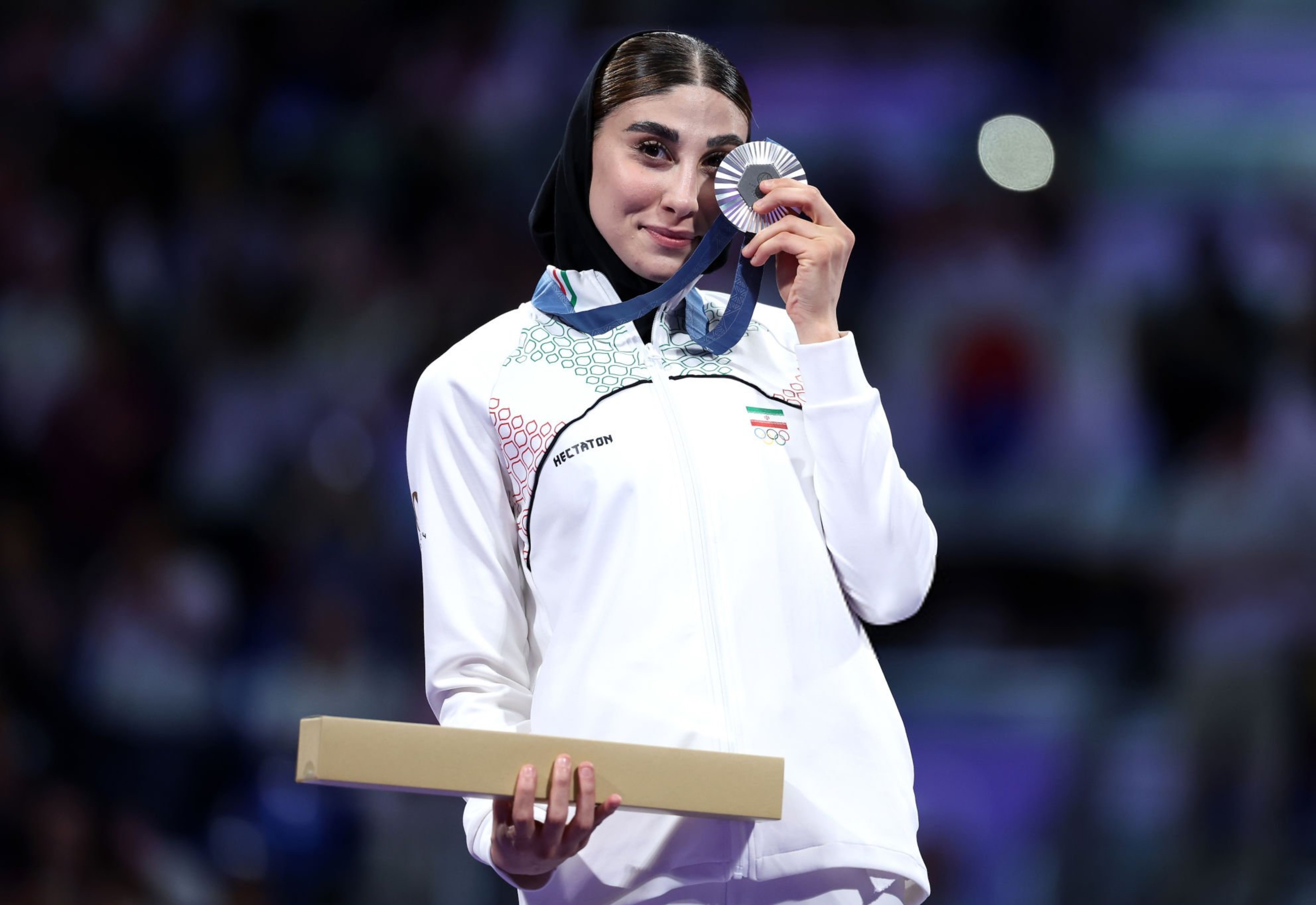 قهرمانان المپیک و پارالمپیک صاحب زمین می شوند