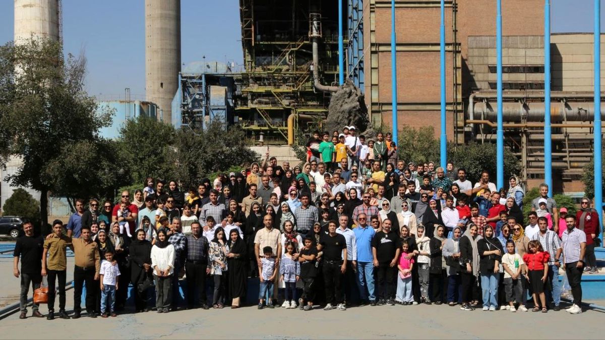 گزارشی از بازدیدخانواده های ذوب آهنی از خط تولید