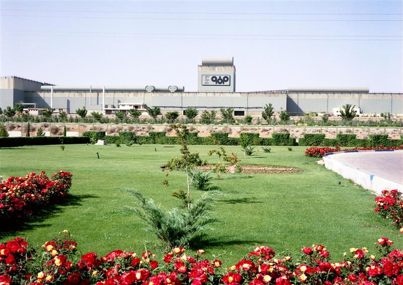 فولاد مبارکه از بدو تأسیس، استقرار استانداردهای مدیریتی در حوزههای مختلف را سرلوحه کار خود قرار داده است