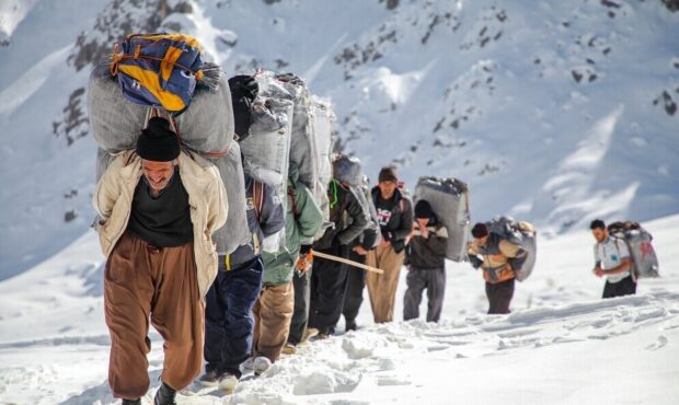 تدوین آیین نامه در راستای ساماندهی کولبران کردستان