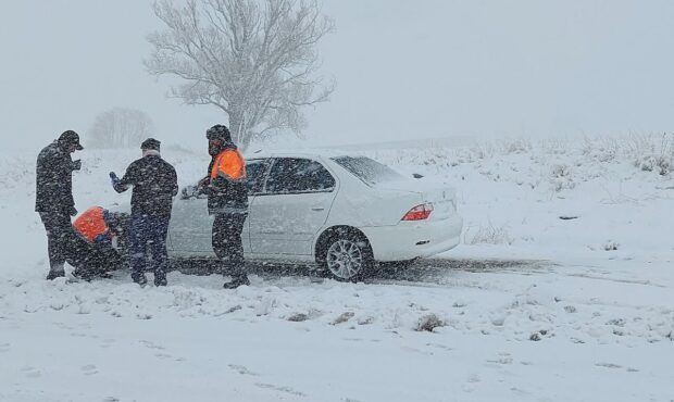 برف و باران کشور را دربرگرفت؛ اعلام محورهای خطرناک برای رانندگی/فیلم