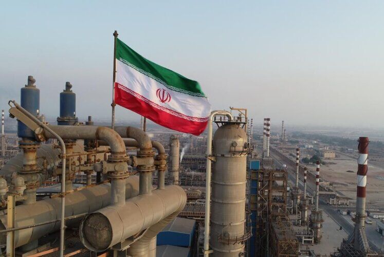 صادرات نفت ایران تحریم شدنی نیست