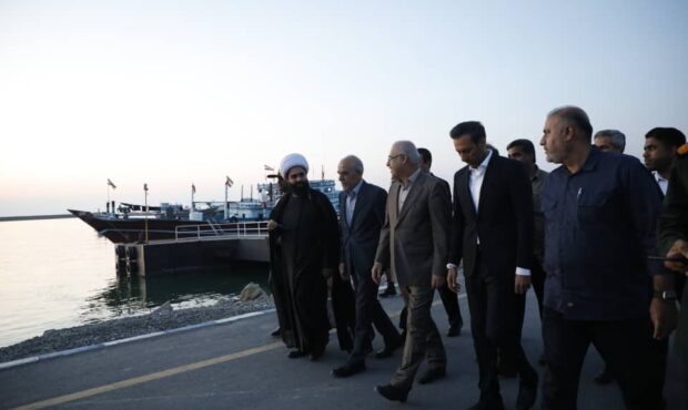 افتتاح پالایشگاه مکران تا ۱۴۰۶