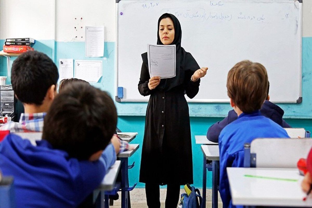 افزایش حقوق معلمان قطعی شد+ فیلم