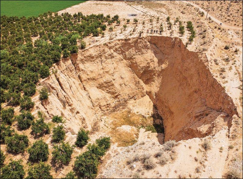 ۴۰۰ شهر ایران در خطر فرونشست زمین