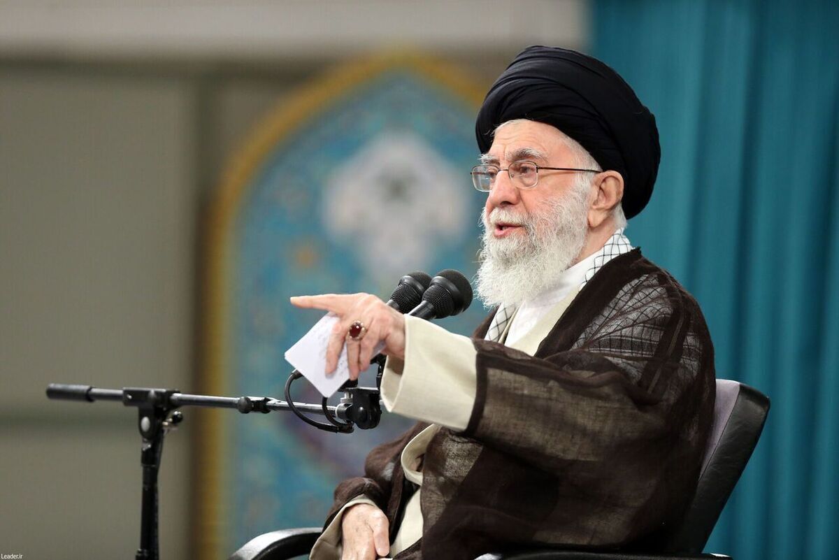 رهبر انقلاب: اصرار دولت های قلدر به مذاکره تحمیل توقعاتشان است+ ویدئو