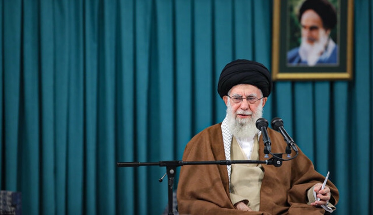 پیام نوروزی رهبر انقلاب به مناسبت حلول سال جدید: سال ۱۴۰۴، سال «سرمایه‌گذاری برای تولید»