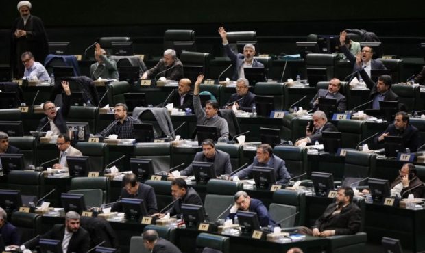 الحاق به «پالرمو» و «سی اف تی» تا رفع تهدید مکانیسم ماشه مناسب نیست