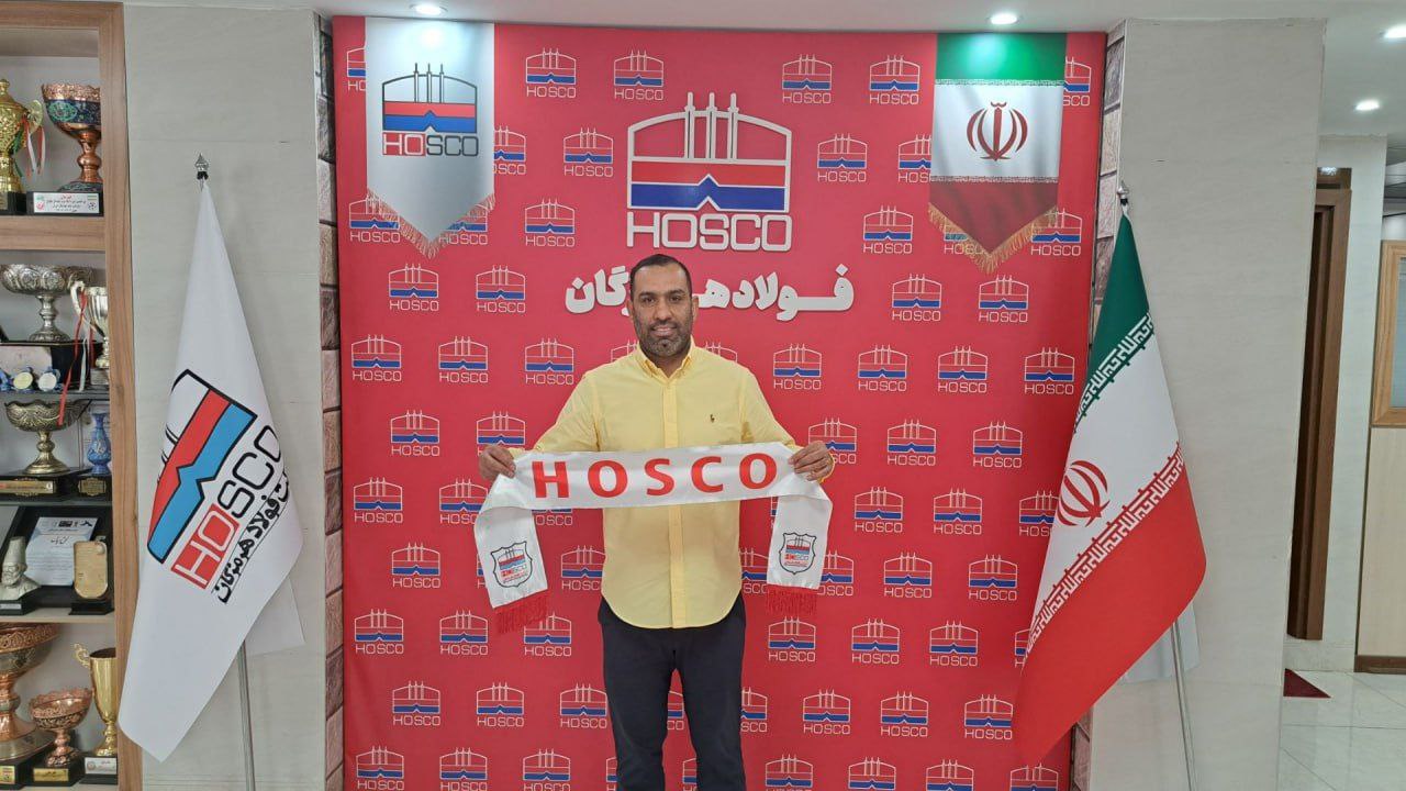سیاوش اکبرپور سرمربی تیم فوتبال فولاد هرمزگان شد