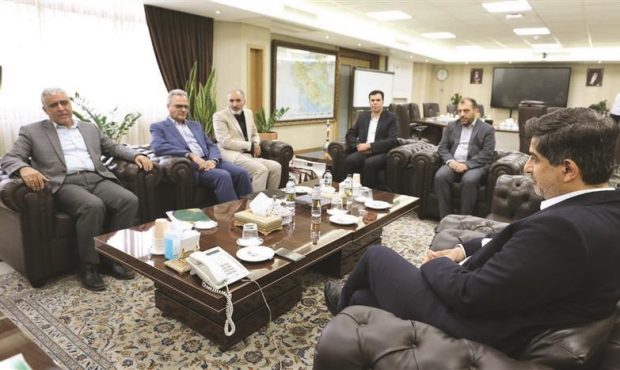 اعلام آمادگی فولاد مباركه برای مشاركت در توانمندسازی مددجویان كمیته امداد استان اصفهان