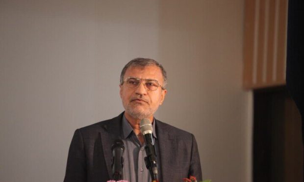 انتقاد مرادی، نماینده نماینده حوزه انتخابیه بندرعباس، از نابسامانی منطقه آزاد قشم: مردم خواستار تغییرند!+فیلم