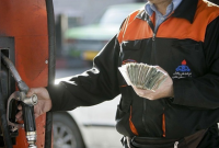 خبرخوش برای کامیون‌داران؛ گازوئیل سه نرخی منتفی شد