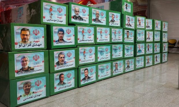 گزارش کامل از متن و حاشیههای مراسم تشییع شهدای اقتدار گزارش کامل از متن و حاشیههای مراسم تشییع شهدای اقتدار