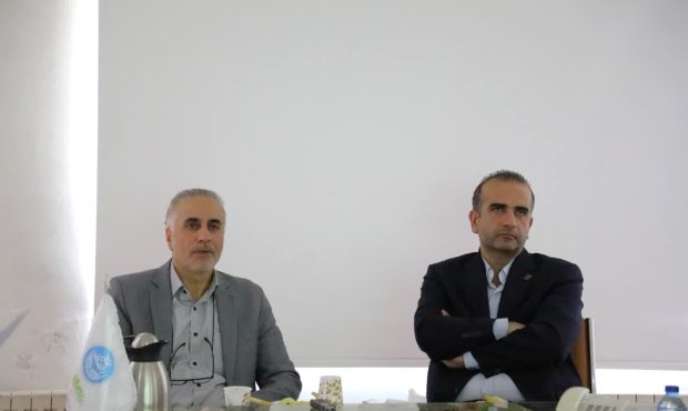 دیدار مدیرعامل منطقه آزاد انزلی با رئیس پارك علموفناوری دانشگاه تهران دیدار مدیرعامل منطقه آزاد انزلی با رئیس پارك علموفناوری دانشگاه تهران