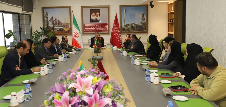 برگزاری مراسم گرامیداشت روز ایمنی، بهداشت و محیط زیست در شرکت ایریتک