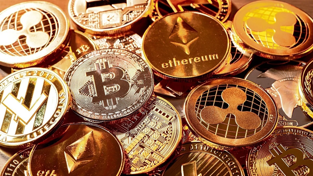 قیمت بیت کوین و ارز‌های دیجیتال امروز جمعه ۱۸ اردیبهشت ۱۴۰۵ + جدول