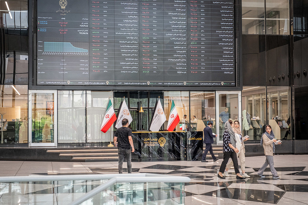 طوفان سبز در بازار سرمایه، خریداران فرمان بازار را گرفتند