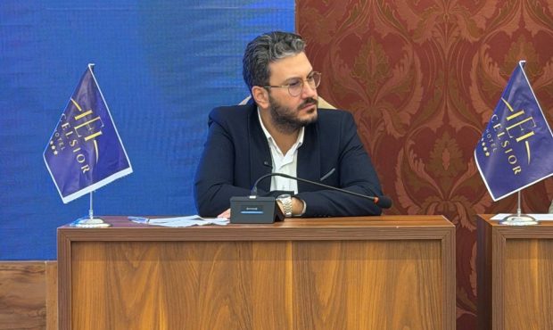 دریای ایران باید محور نقشه راه تجاری و صنعتی کشور باشد دریای ایران باید محور نقشه راه تجاری و صنعتی کشور باشد