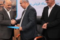 در حاشیه همایش مدیران شعب بیمه دی انجام شد؛ مراسم تکریم و تودیع بهمن برزگر از شرکت بیمه دی