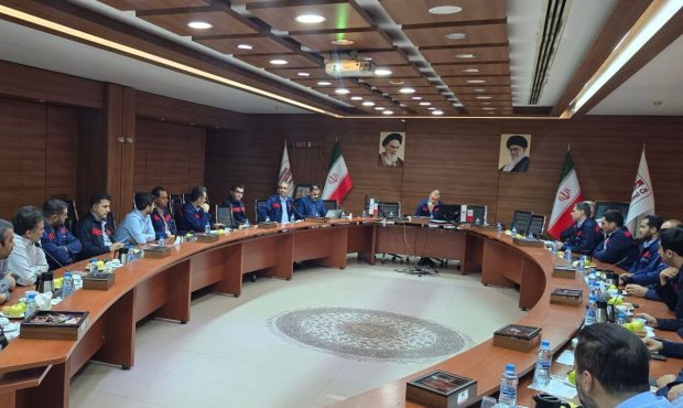 برگزاری جلسه اختتامیه و ارائه نتایج پروژه‌های «بازنگری نظام مدیریت فرآیندها»، «مدیریت ریسک» و «استقرار سیستم مدیریت بهره‌وری» در شرکت فولاد اکسین خوزستان