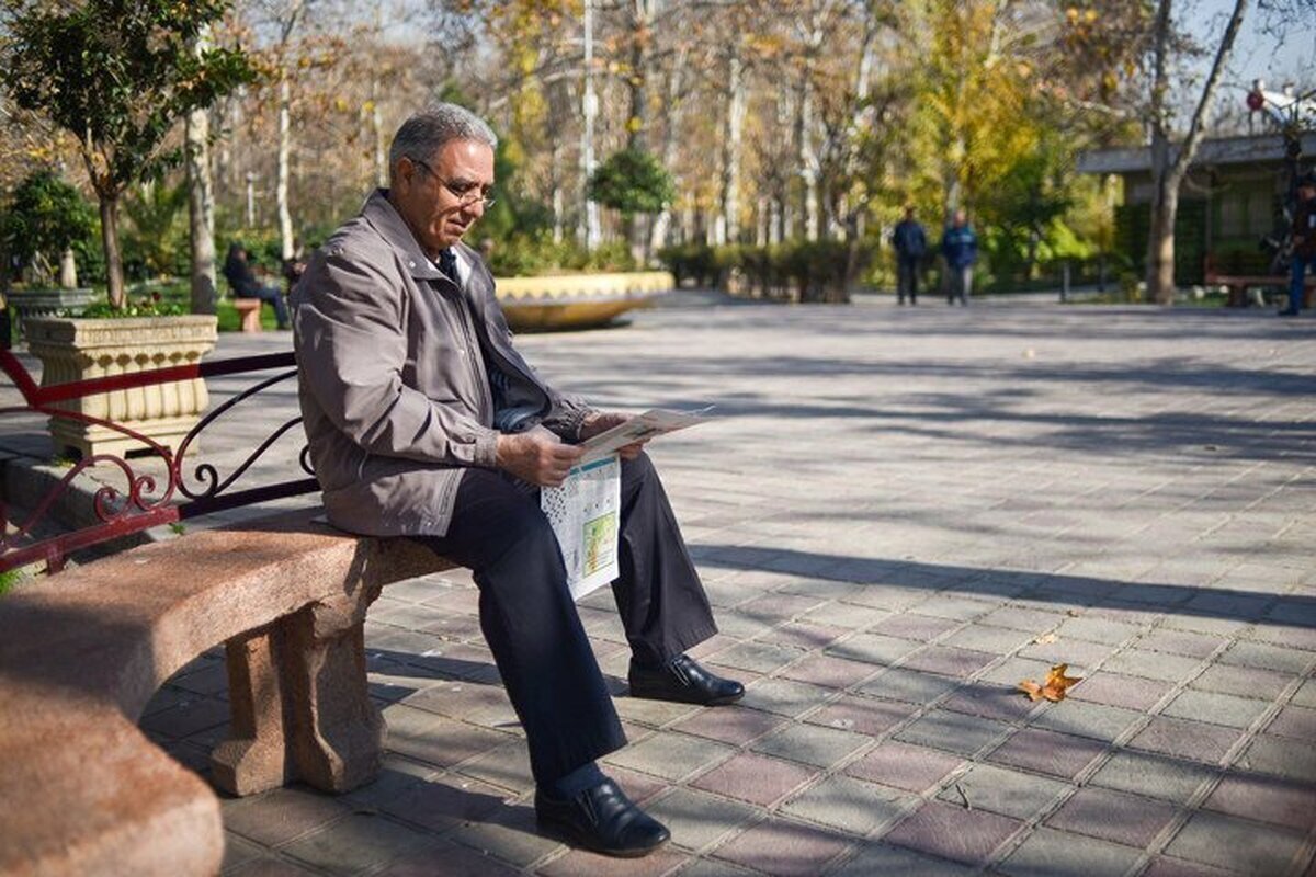 حساب بازنشستگان در دی‌ماه ۴ بار شارژ می‌شود