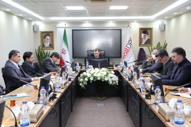 سمیعی‌نژاد خواستار ارائه مشوق به سهامداران معدنی پروژه انتقال آب دریای عمان شد