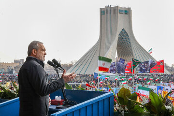 پزشکیان: راه دیپلماسی را بر اساس جهت‌گیری رهبری پیش گرفته‌ایم و به دنبال سلاح هسته‌ای نیستیم