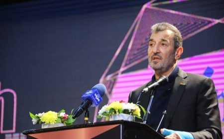 تولید شمش فولاد به مرز ۳۰ میلیون تن رسید/ فولادی ها در حال تولید شبانه‌روز هستند