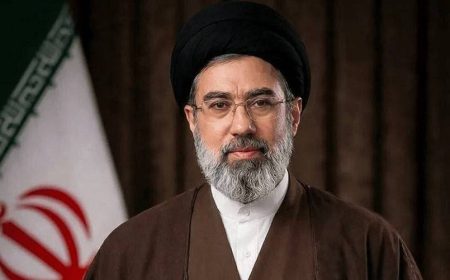 اعلام بیعت مدیران و کارکنان شرکت‌‌های هلدینگ توسعه معادن و فلزات(ومعادن) با رهبر معظم انقلاب اسلامی