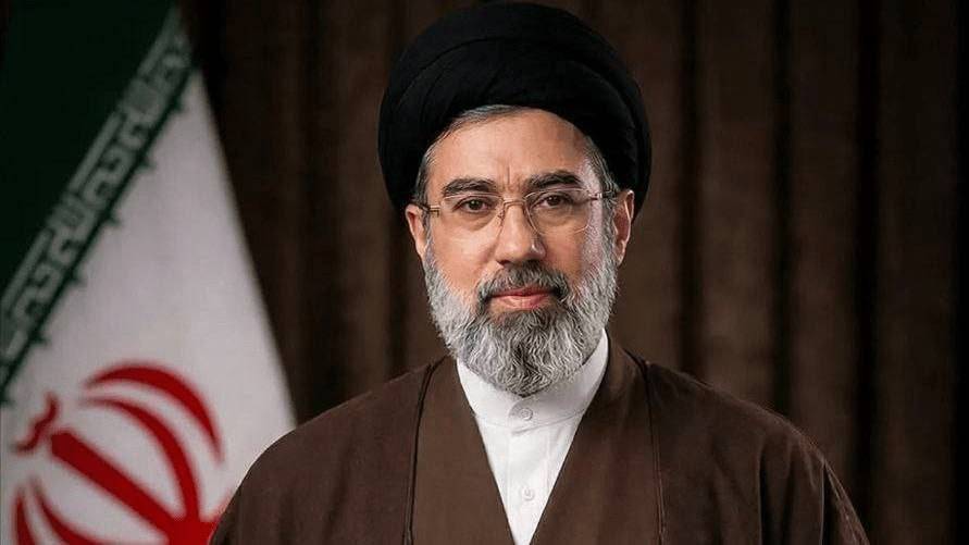 اعلام بیعت مدیران و کارکنان شرکت‌‌های هلدینگ توسعه معادن و فلزات(ومعادن) با رهبر معظم انقلاب اسلامی