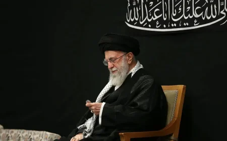 رهبر انقلاب به شهادت رسیدند