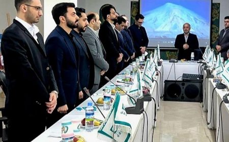 توسعه پایدار در بستر تحول دیجیتال سیاست شرکت بیمه دی در سال ۱۴۰۵