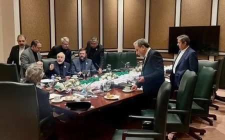 تهران رفع تحریم‌ها و پایان فوری جنگ را شرط توافق دانست