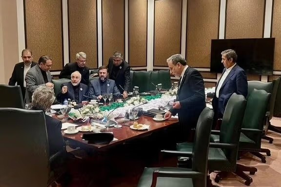 تهران رفع تحریم‌ها و پایان فوری جنگ را شرط توافق دانست