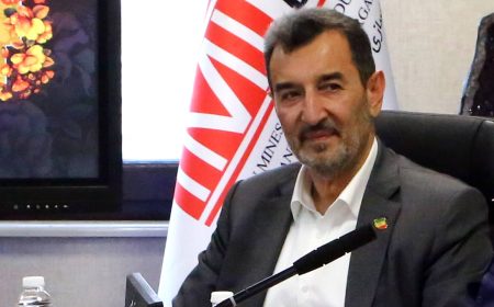 تسریع در تکمیل طرح‌‌های فولادی با هدف تأمین نیاز صنایع به ورق