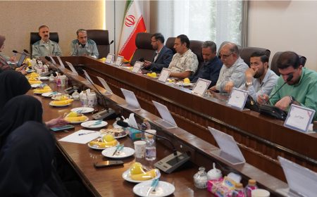 نشست صمیمی سرپرست مجتمع فولاد خراسان با اصحاب رسانه نیشابور