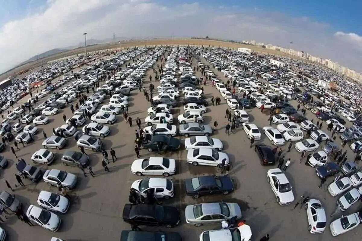 رشد افسارگسیخته قیمت‌ها و سردرگمی در بازار خودرو