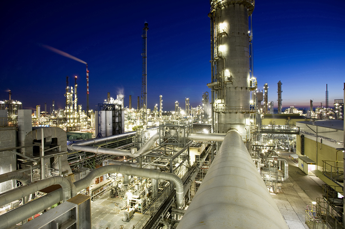 چگونه بحران نفتا می‌تواند برتری چین در صنعت پتروشیمی را تثبیت کند؟