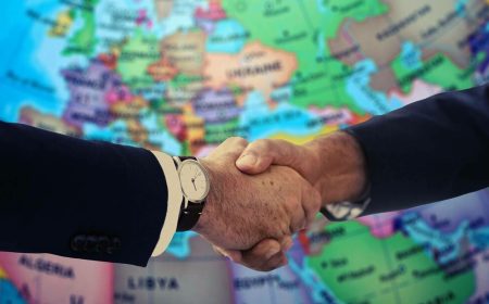 دیپلماسی زمان برگ برنده رقابت در حوزه انرژی است