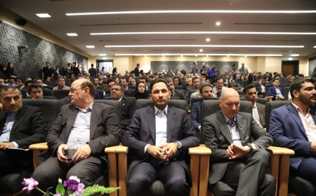 معارفه «تابان» برگزار شد؛ هلدینگ پتروشیمی در مسیر ورود به بورس