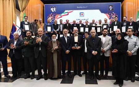 تجلیل از پیشکسوتان و معماران ربع قرن تولید و افتخار در مجتمع فولاد خراسان