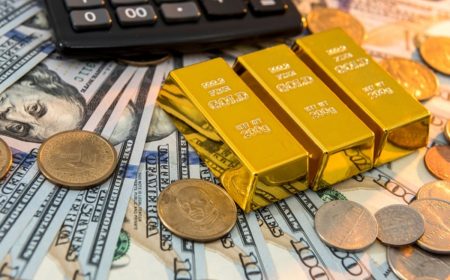 دلار در محدوده مقاومتی ۲۱۱ هزار تومان؛ طلا در آستانه شکست سقف تاریخی
