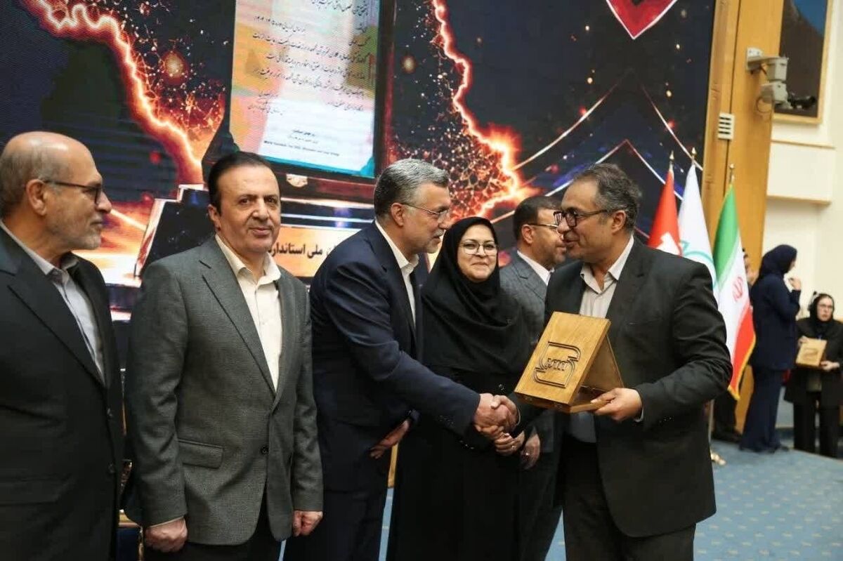 مدیر مهندسی کارخانه فولاد خوزستان دبیر تدوین استاندارد نمونه کشور شد
