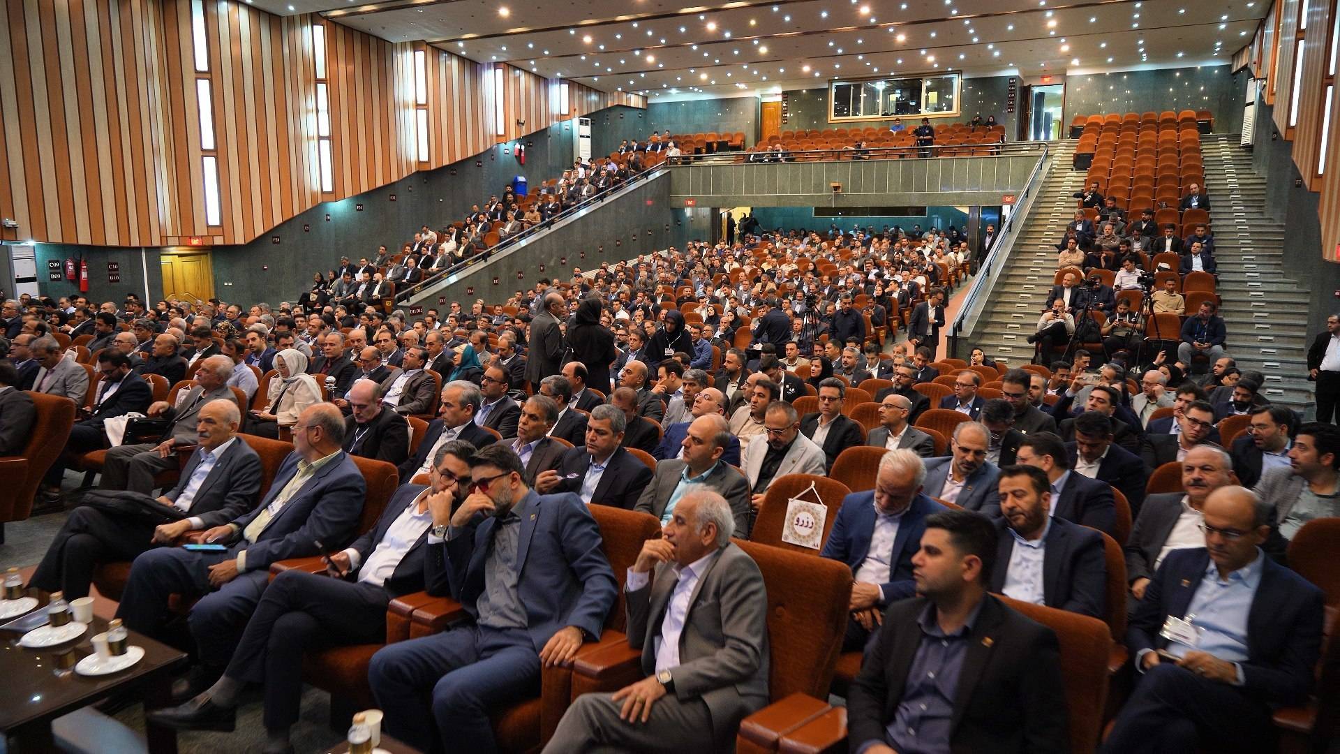 همافزایی دانشگاه و صنعت؛ کلید شتابدهی به تولید فولاد سبز ایران