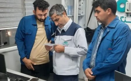 بازدید شبانه مدیرعامل فولاد سنگان از خطوط تولید و واحد حمل‌ونقل