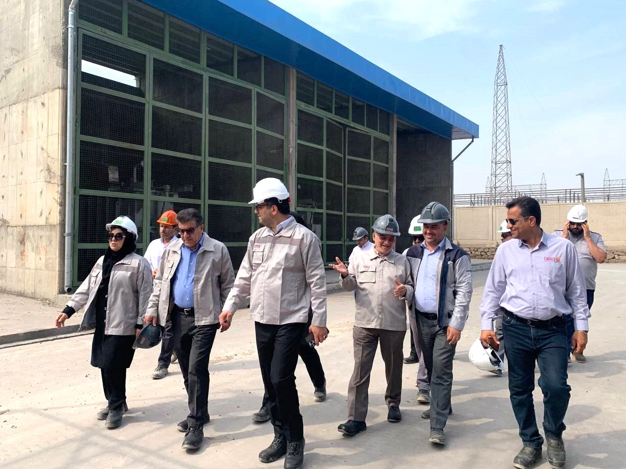 مدیرعامل ایریتک از پروژه اکسیژن پلنت شماره ۴ فولاد خوزستان بازدید کرد 1 بازدید گودرزی از پلنت 4 فولاد خوزستان 2