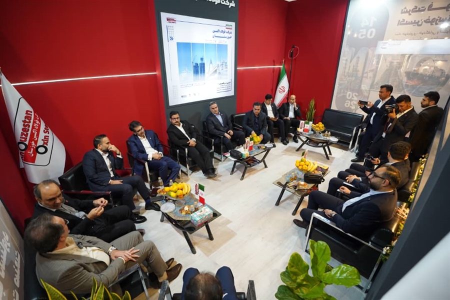 حضور پناهی در غرفه فولاد اکسین